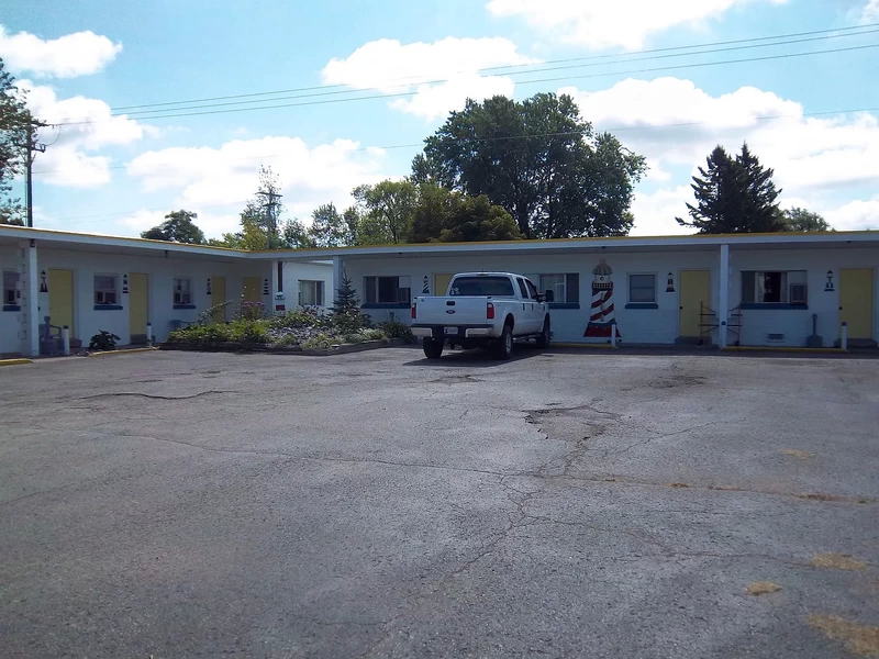 Bay Motel - From Real Estate Listing (newer photo)